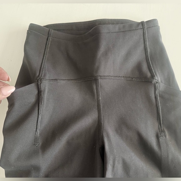 Lululemon Swift Speed high-rise athletic leggings in black - Picture 3 of 6